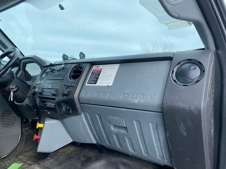 2015-ford-f750-image-23