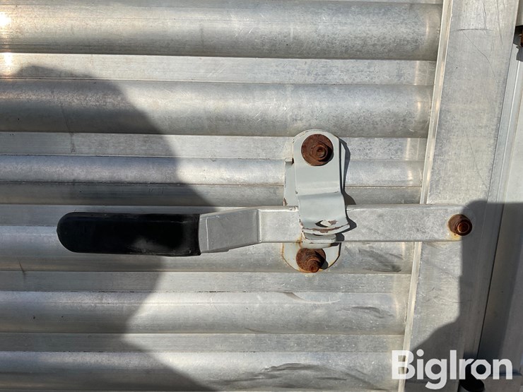 2003-exiss-vgnc-720-t-t/a-gooseneck-livestock-trailer-image-19