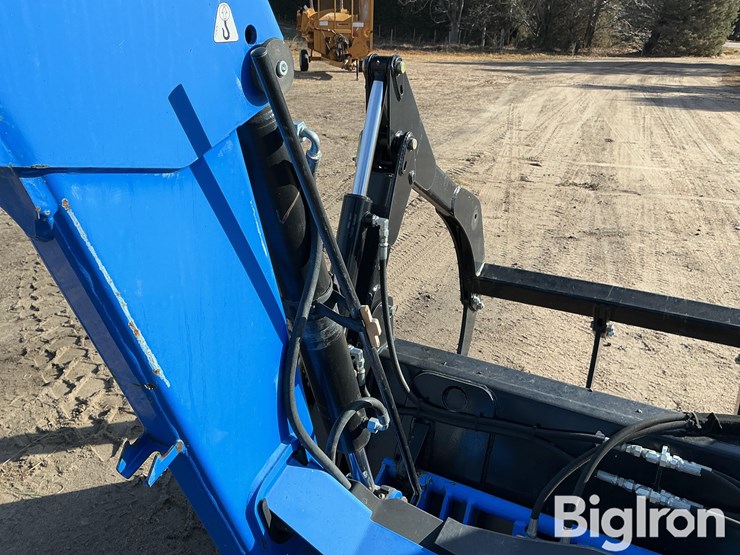 2010-new-holland-820tl-image-14