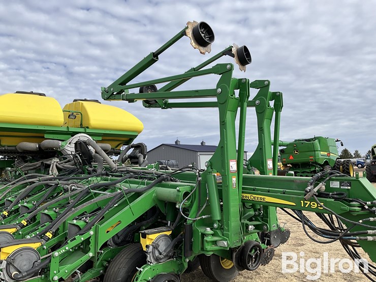 2018-john-deere-1795-image-20