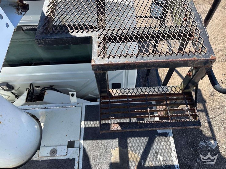 2006-international-durastar-4300-image-49