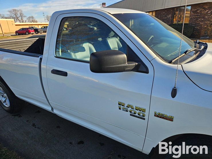 2019-dodge-1500-image-13