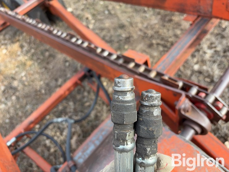 farmhand-12x23-t/a-bale/stack-mover-image-13