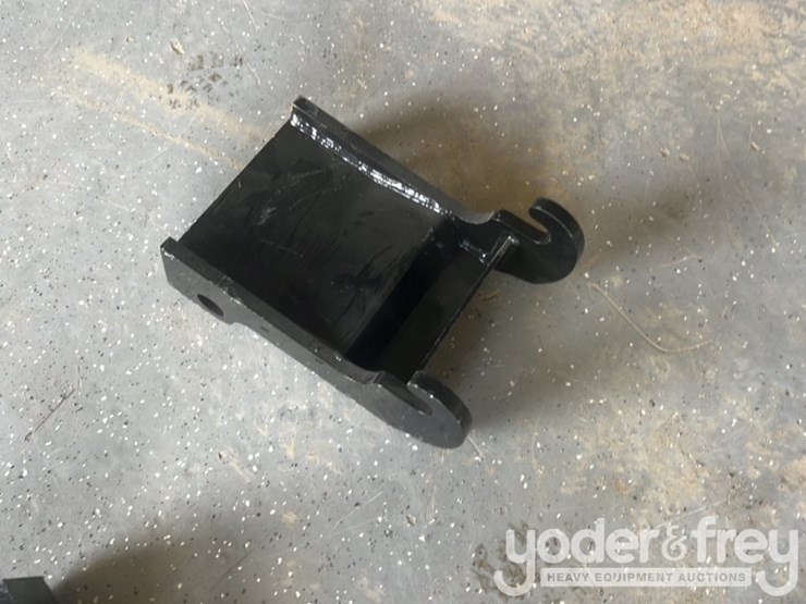 unused-2026-excavator-coupler,-fit-to-bobcat-e-series-excavator-buckets-image-1