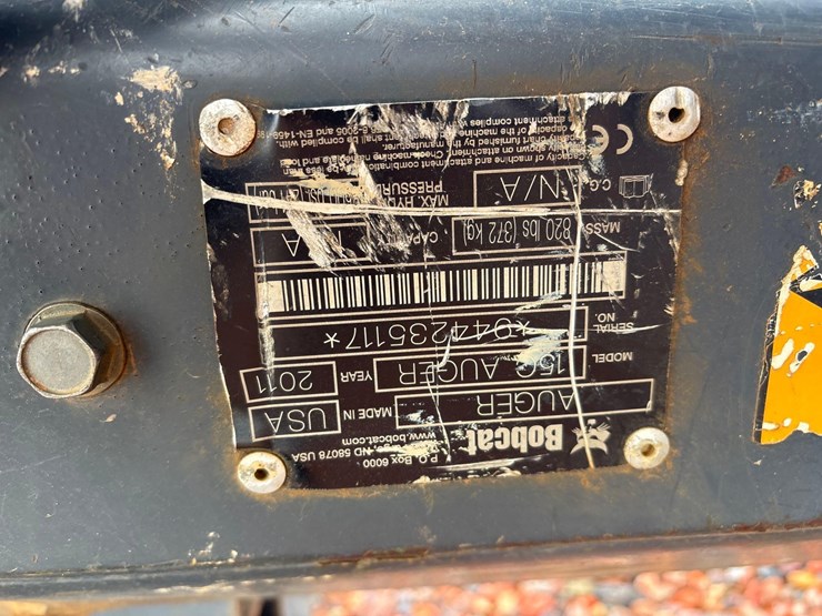 bobcat-post-hole-digger-image-1