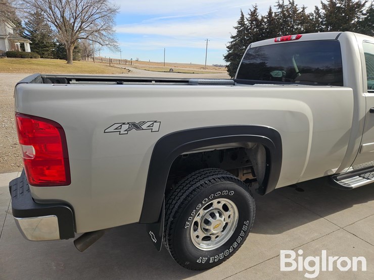 2007-chevrolet-silverado-2500-lt-image-19