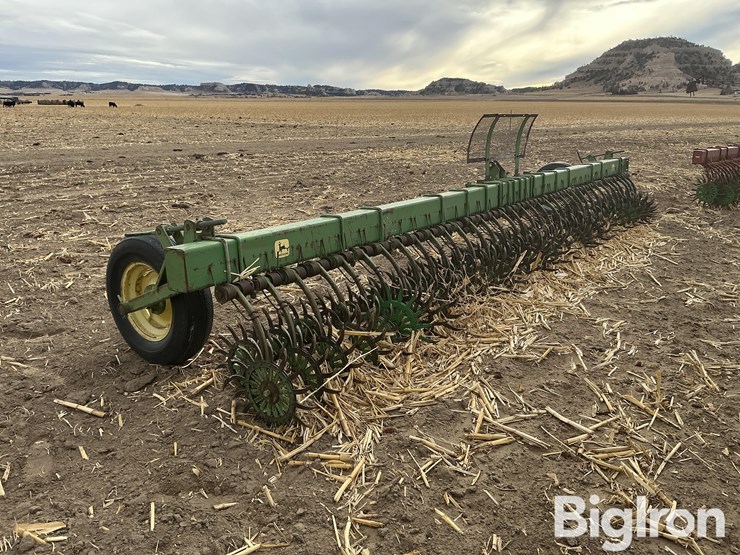 john-deere-400-image-7