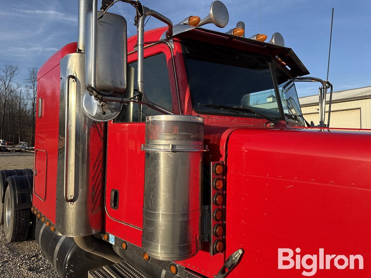2006-peterbilt-379-image-12