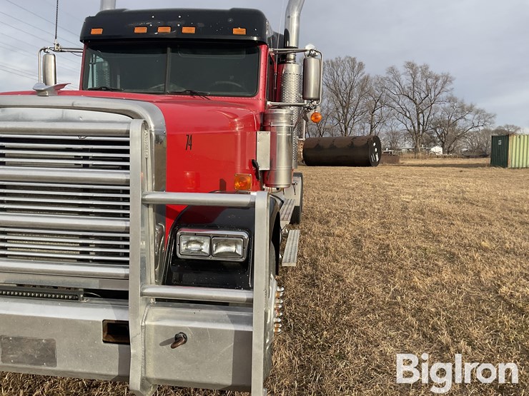 2007-freightliner-fld132-classic-xl-image-9