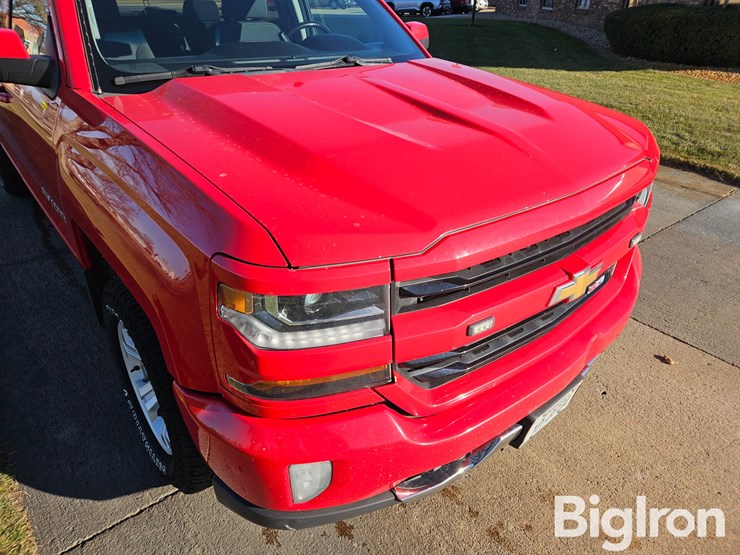 2019-chevrolet-silverado-1500-image-14