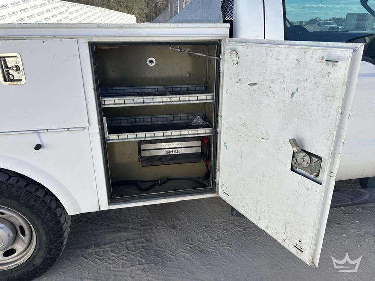 2012-ford-f350-image-24