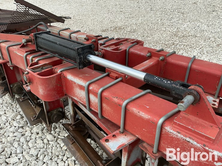 mcfarlane-12r-30-dfr-rolling-stalk-chopper-image-13