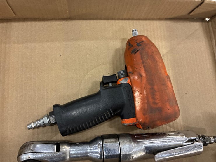 #115330-•-2-snap-on-3/8-air-drive-ratchets-image-3