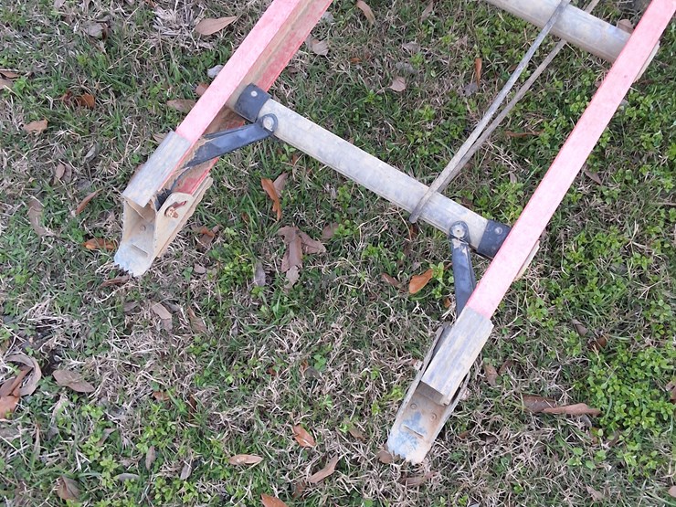 #327-•-lot-of-2-keller-extension-ladders-image-5