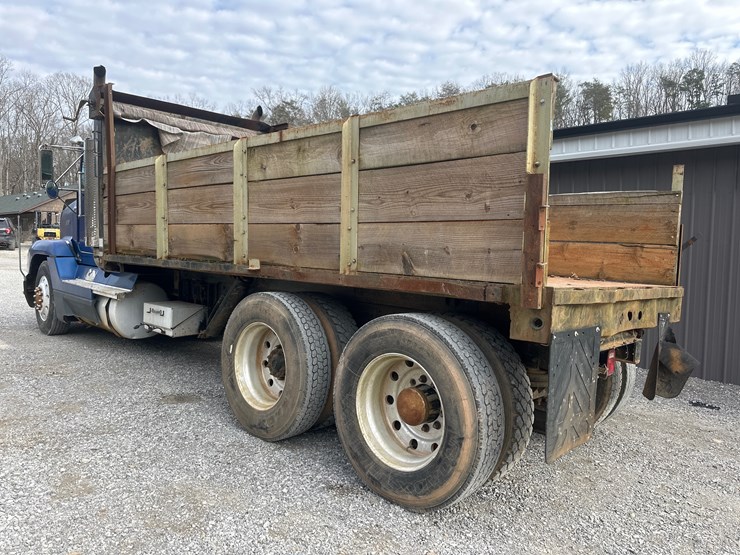 1989-freightliner-fld120-image-7