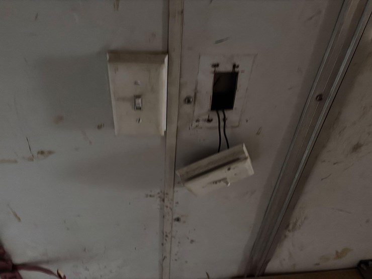 2011-teamspirit-enclosed-trailer-image-33