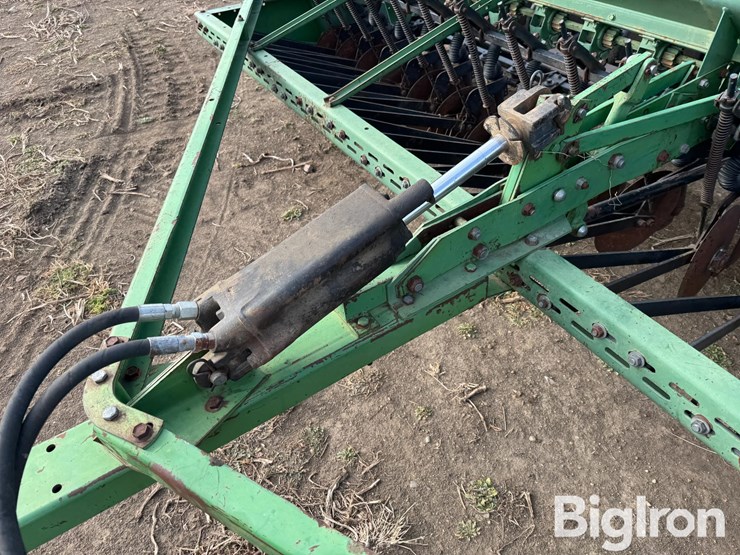 john-deere-8200-image-13