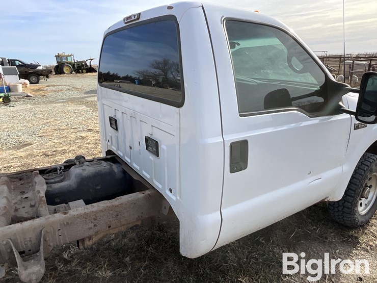 2001-ford-f250-image-9