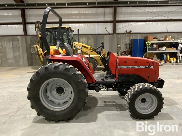 2004-massey-ferguson-1440-image-12