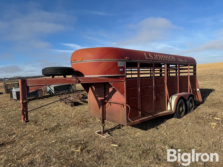 rice-16'-t/a-livestock-trailer-image-1