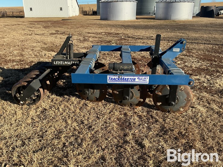 blu-jet-track-master-image-4