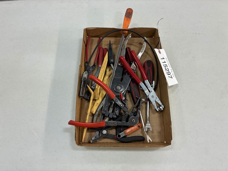 #115297-•-assortment-body-tools-image-1