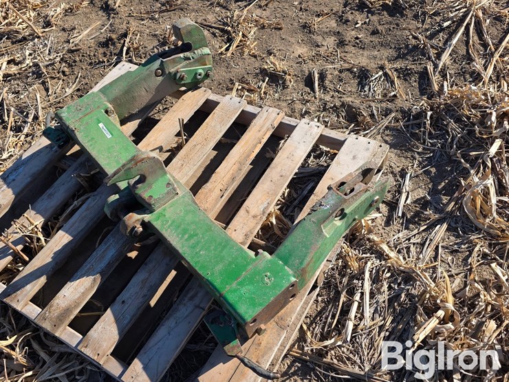 john-deere-quick-attach-image-7