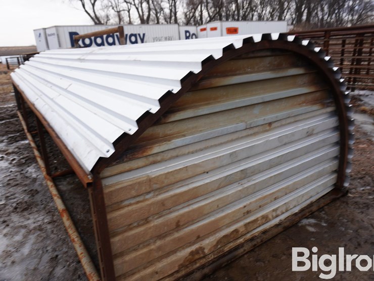 wolles-24'-calf-shelter-image-11