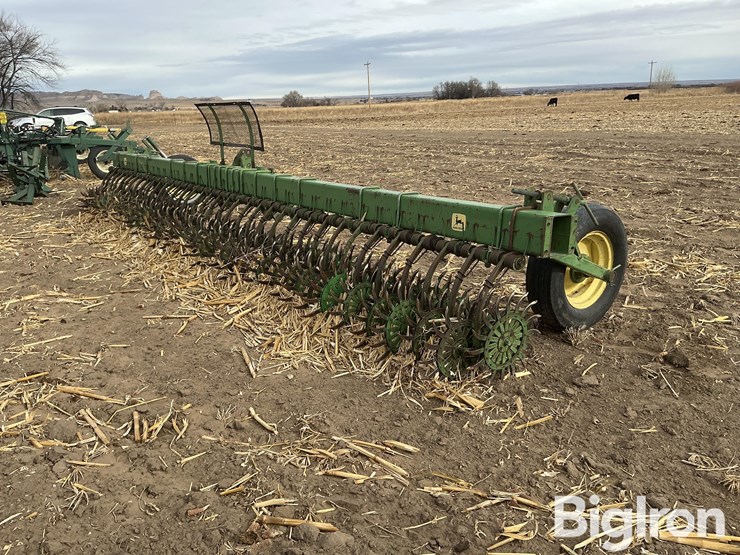 john-deere-400-image-5