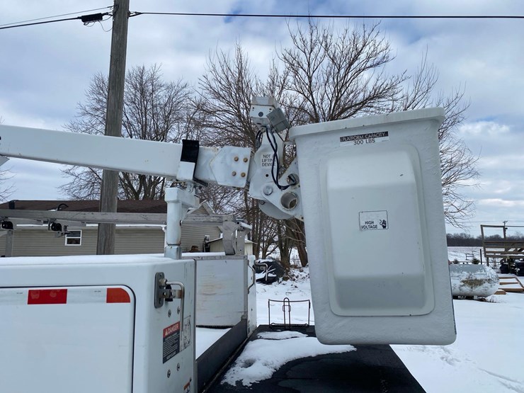 2014-ford-f350-sd-image-19