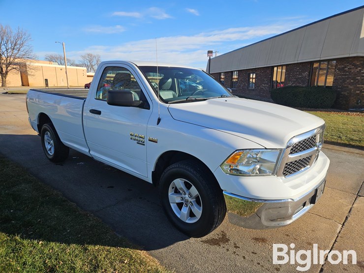 2019-dodge-1500-image-3