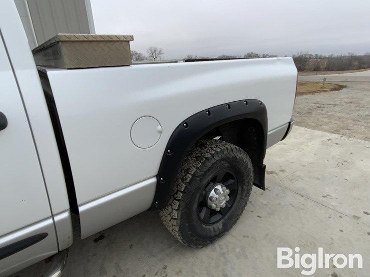 2004-dodge-ram-3500-image-9