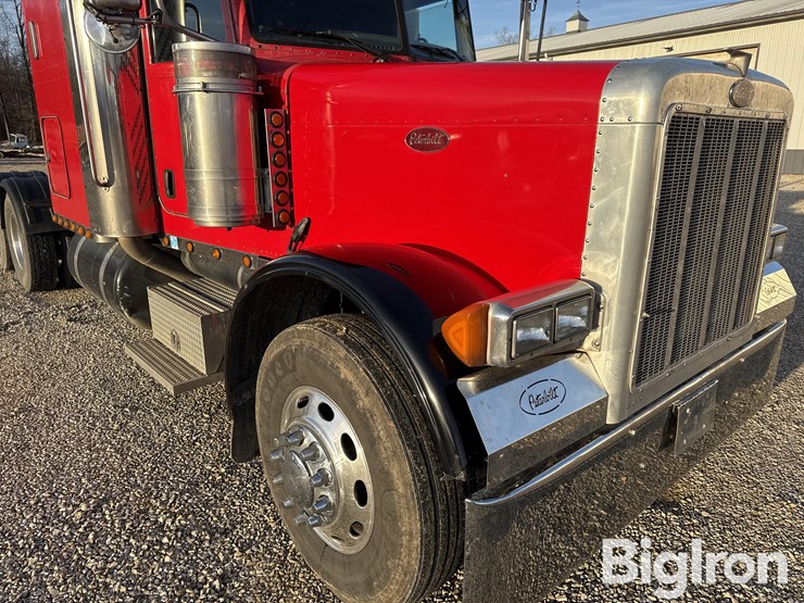 2006-peterbilt-379-image-11