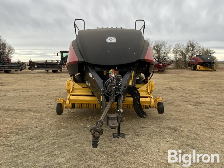 2013-new-holland-340-image-2