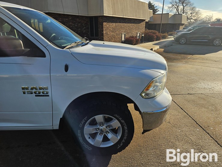 2020-dodge-1500-image-17