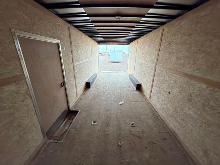 2023-look-enclosed-trailer-image-7