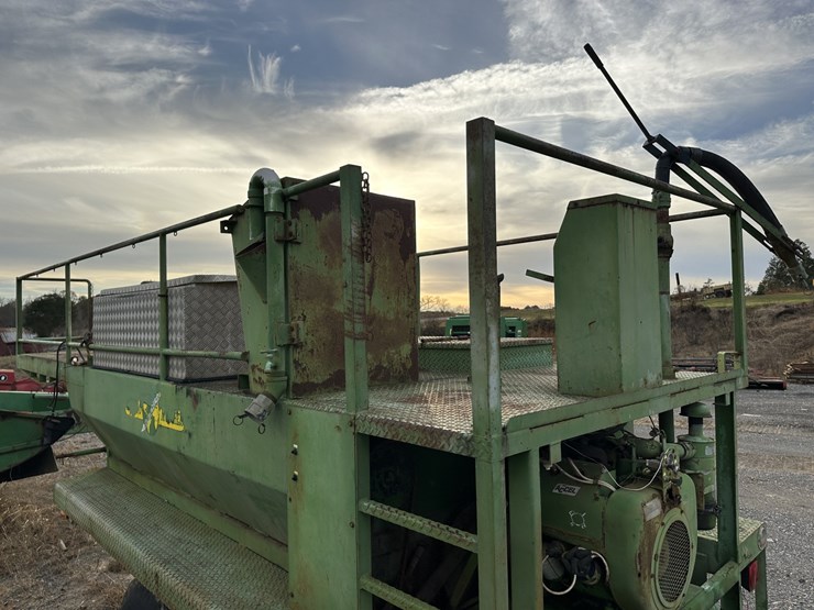 #2946-•-towable-hydro-seeder-image-17