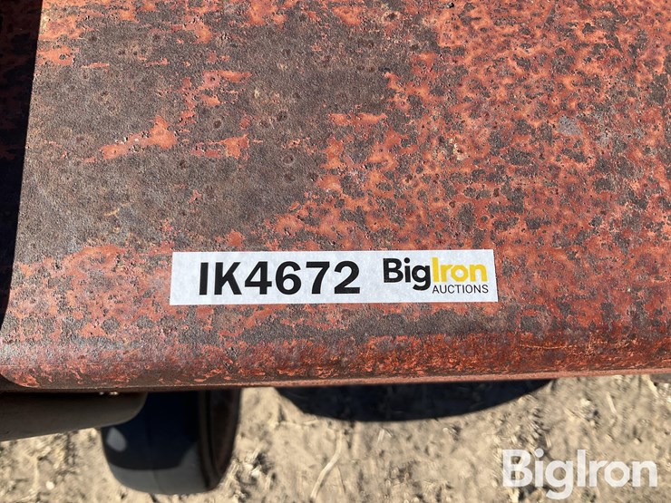 noble-2-row-s-tine-field-cultivator-image-19