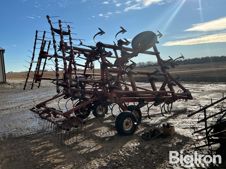 international-4600-image-5