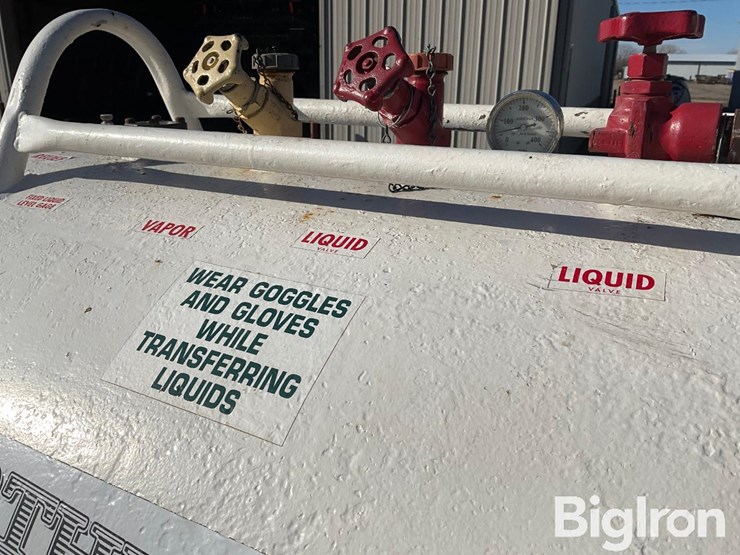 1977-chemi-trol-1000-gal-nurse-tank-on-duo-lift-running-gear-image-11