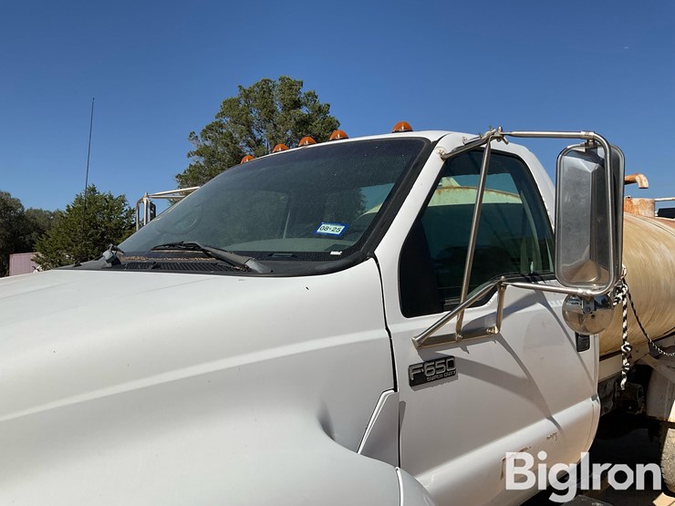 2000-ford-f650-image-10