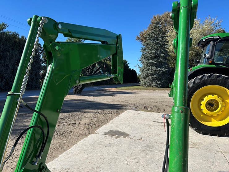 john-deere-700m-image-11