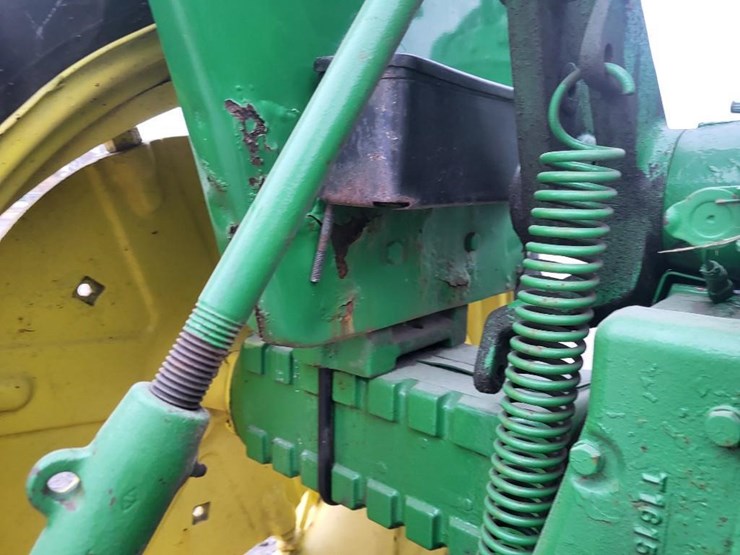 2010-john-deere-2010-image-23