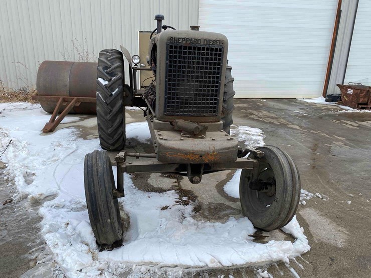 sheppard-diesel-tractor-image-2