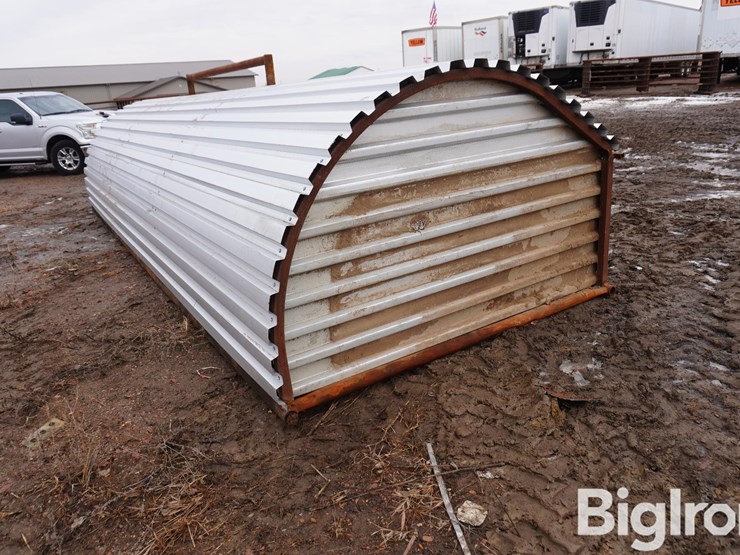 wolles-24'-calf-shelter-image-5