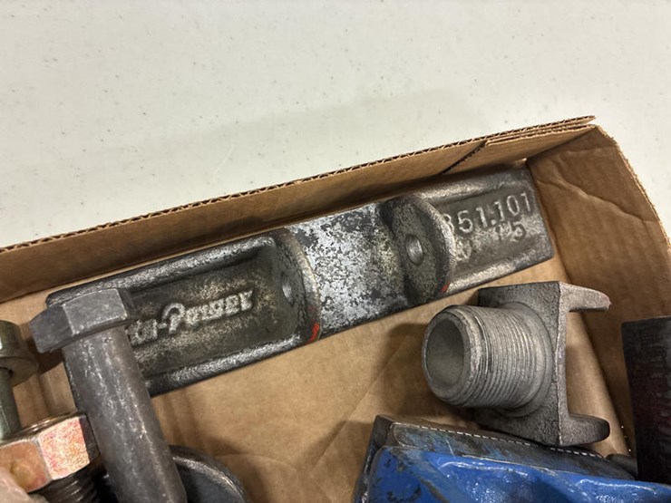 #115313-•-box-of-misc-image-5