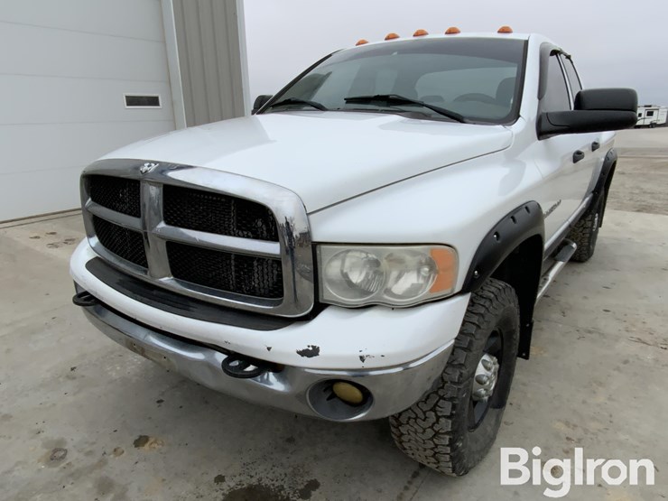 2004-dodge-ram-3500-image-14