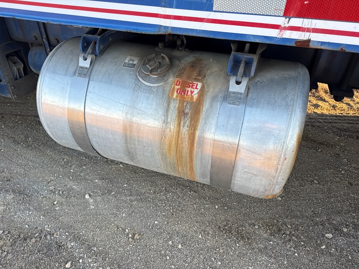 2006-peterbilt-357-image-18