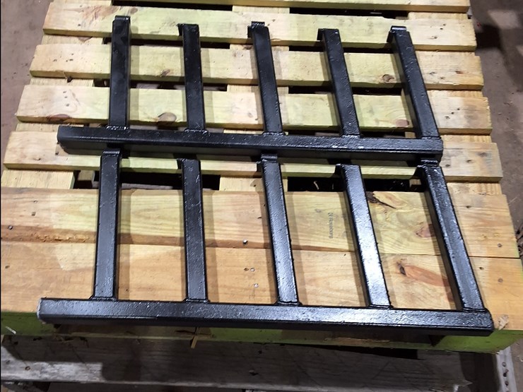 #332-•-lockable-rack-for-trailer-image-1