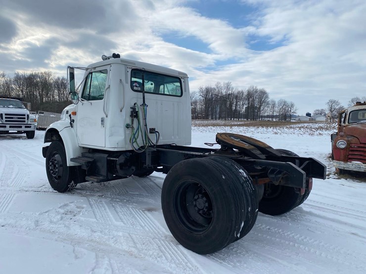 2001-case-ih-4900-image-5